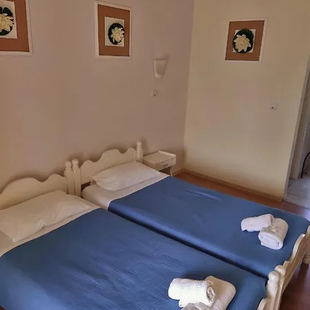 Hotel Firefly