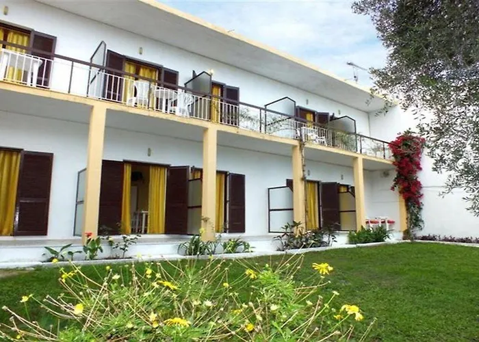 Firefly * Μωραΐτικα