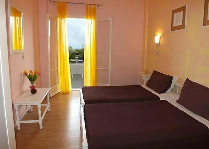 Ξενοδοχείο Firefly *