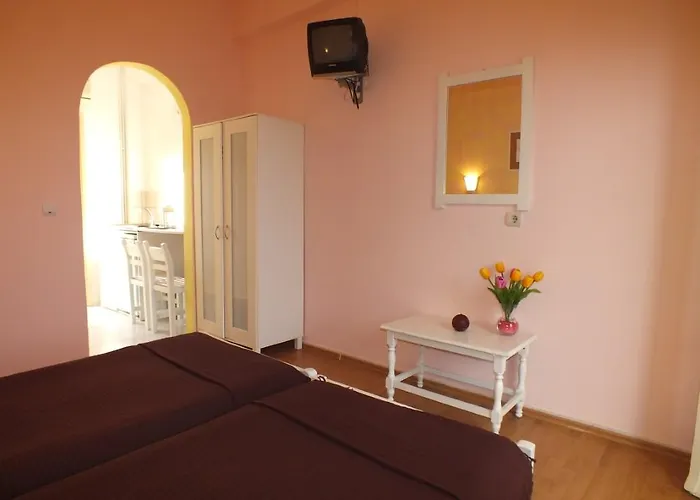 Ξενοδοχείο Firefly *